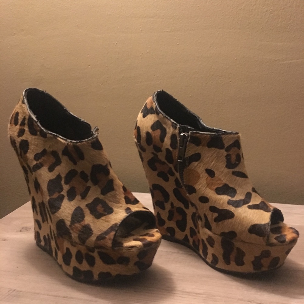 Steve Madden Cheetah Print Shoes